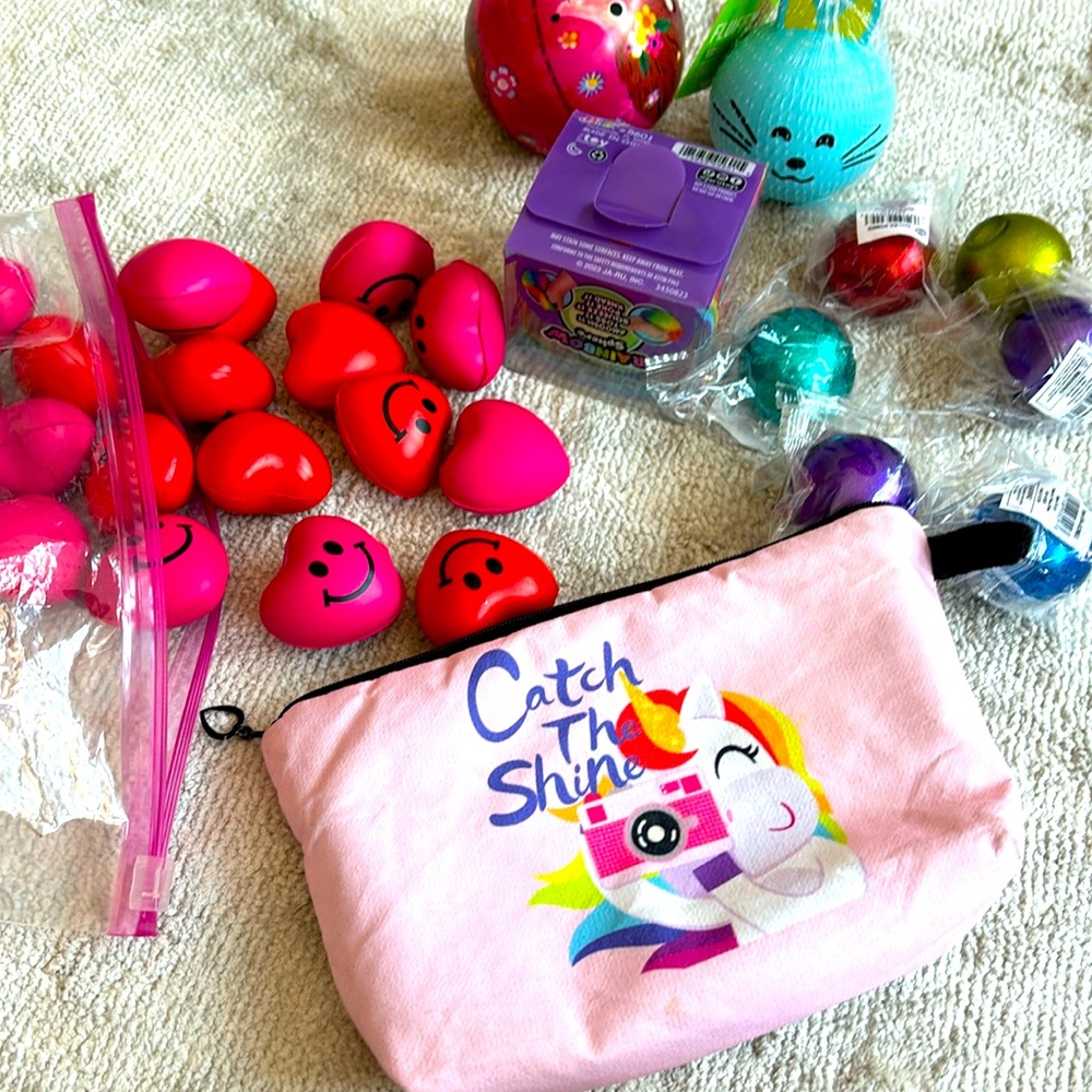 Ball/hearts/pouch bundle